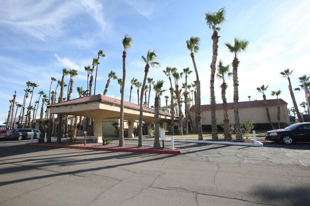 Motel Ramada By Wyndham Yuma Extérieur photo
