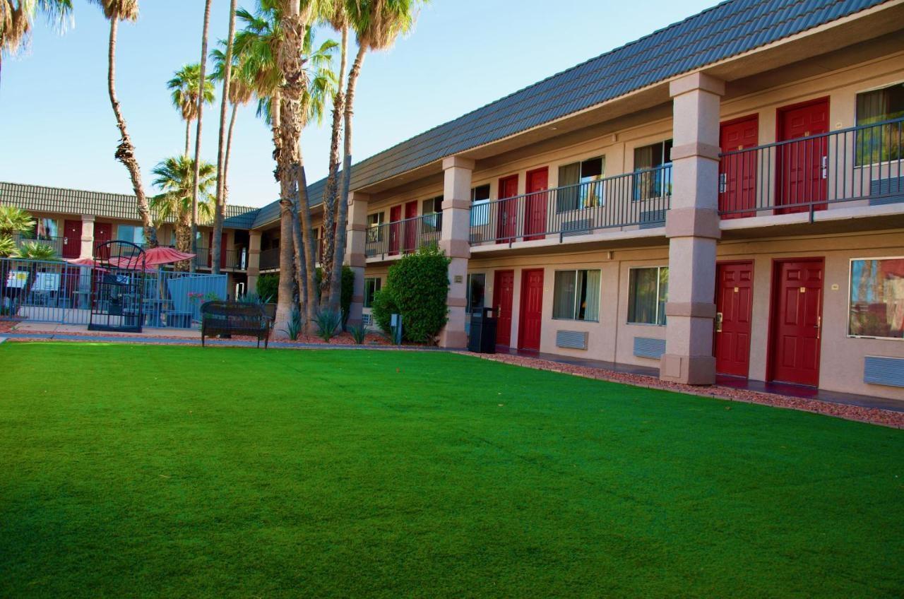 Motel Ramada By Wyndham Yuma Extérieur photo