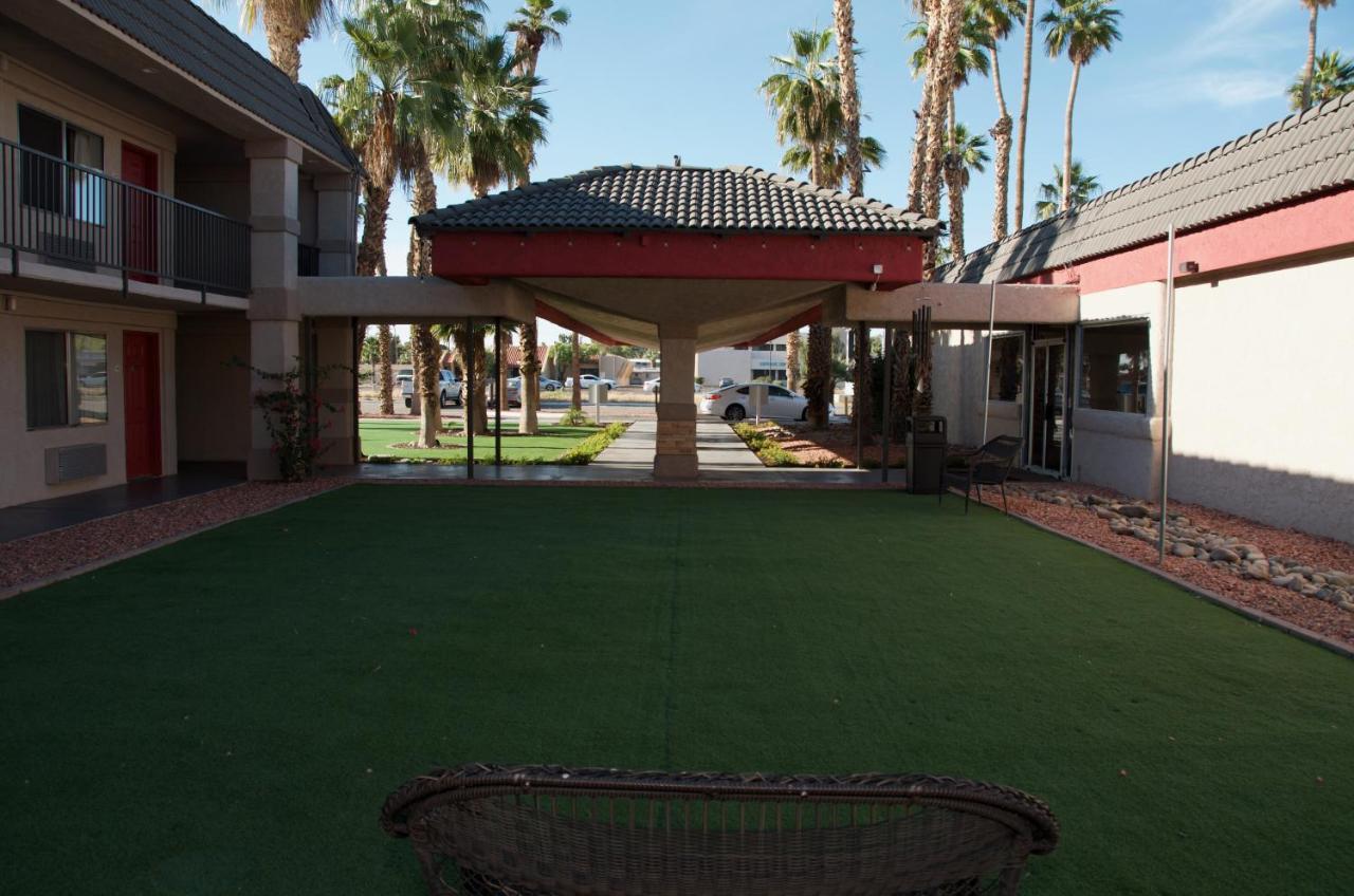 Motel Ramada By Wyndham Yuma Extérieur photo
